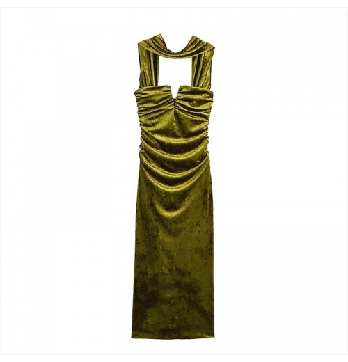 ZATRHMBM autumn and winter women's clothing 2024 new tube top fashion velvet dress retro halter neck sleeveless pleated dress ZATRHMBM autumn and winter women's clothing 2024 new tube top fashion velvet dress retro halter neck sleeveless pleated dress